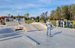 Skatepark w Lutyni - powiększ